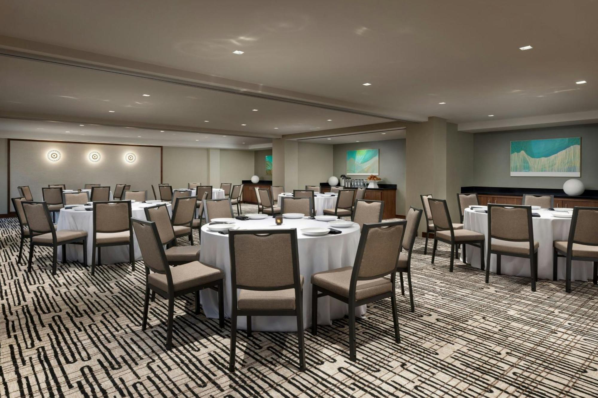 Ac Hotel By Marriott Honolulu Esterno foto
